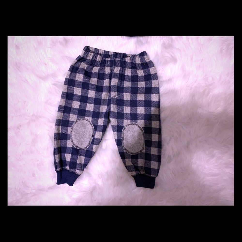 Carter’s baby boy sweater outfit 6-9 months .